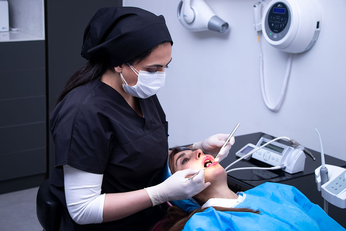 متخصص درمان ریشه دندان
